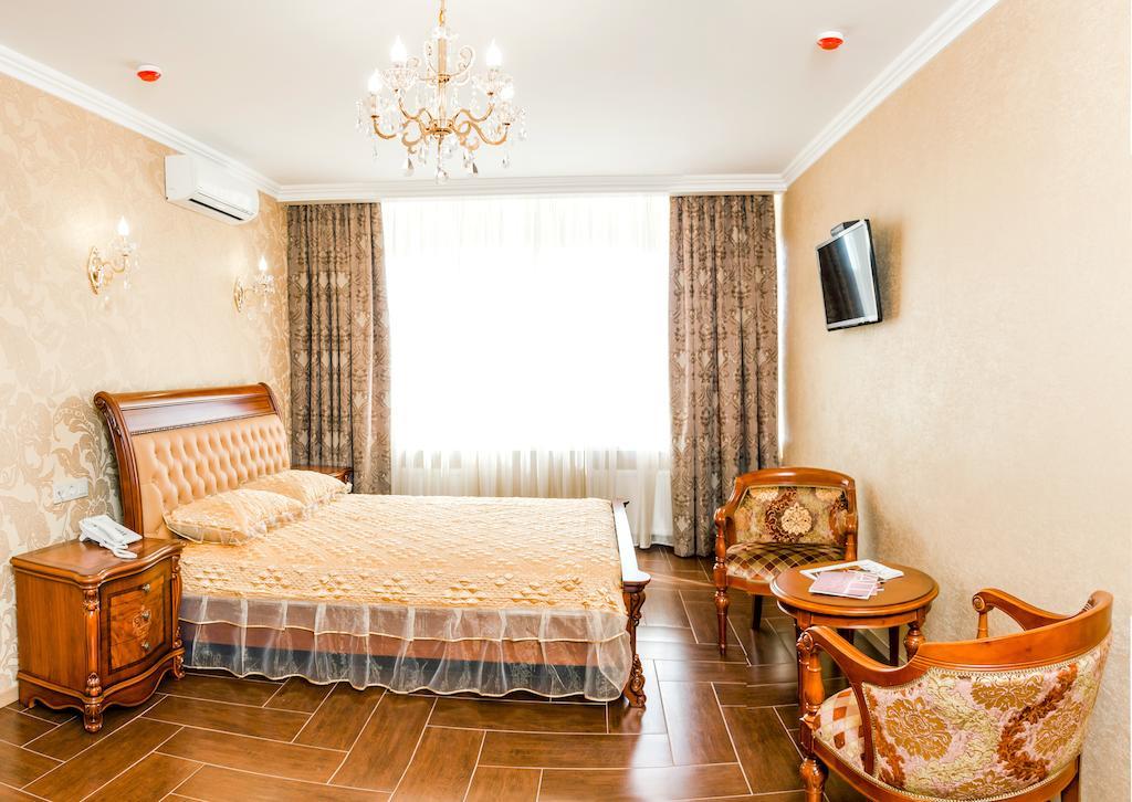 Hotel Premier カーミヤンシケ 部屋 写真