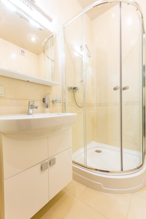Hotel Premier カーミヤンシケ 部屋 写真