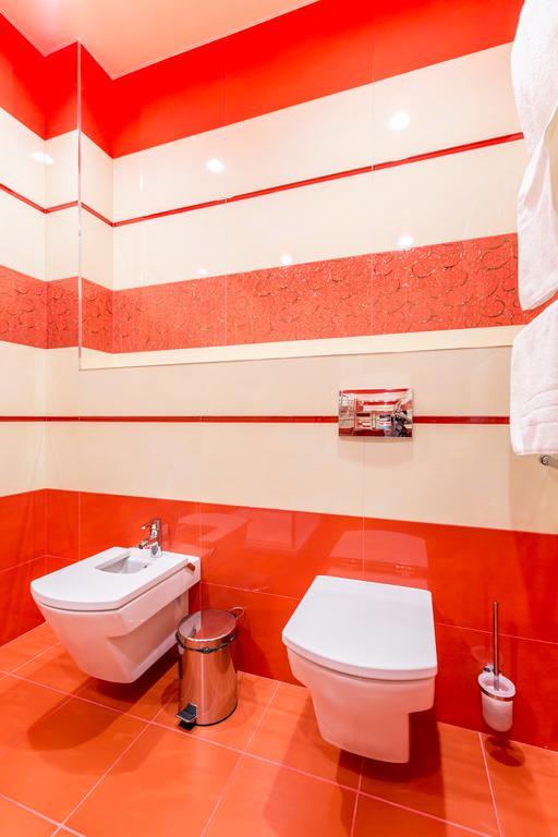 Hotel Premier カーミヤンシケ エクステリア 写真